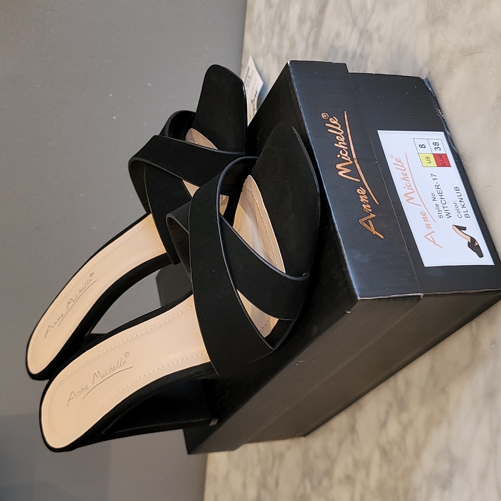Anne Michelle Witcher-17 Black size 8 or 38